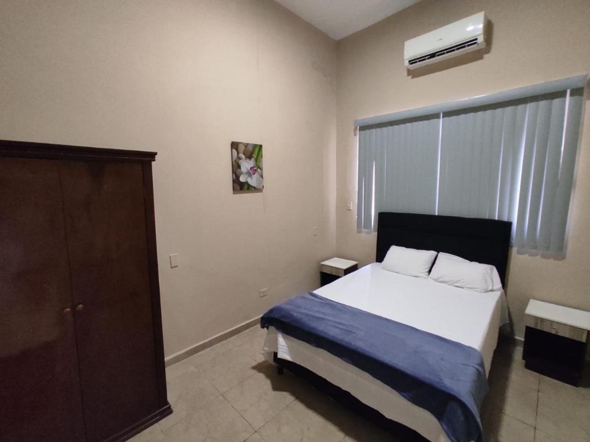 Turis Hotel Ciudad del Este Eksteriør bilde